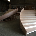 Escalier-coule-a-l-envers-droite-et-gauche-en-cours-de-fabrication